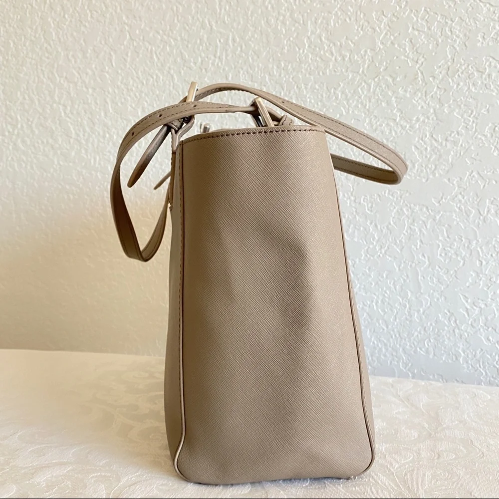 Tory Burch Beige Saffiano leather Tote